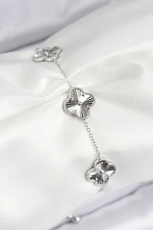 VIP Brass Four-Leaf Clover Model Silver Color Women's Bracelet
