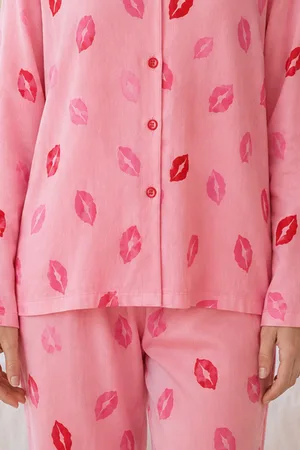 Kadın Dudak Desenli Pembe Pijama Takımı 4677