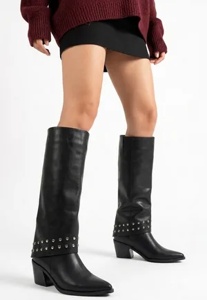 Noke Siyah Cilt Topuklu Tak Çıkar Çizme