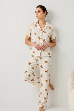 V Yaka Kapama Lastik Bel Kırık Beyaz Pijama Takımı