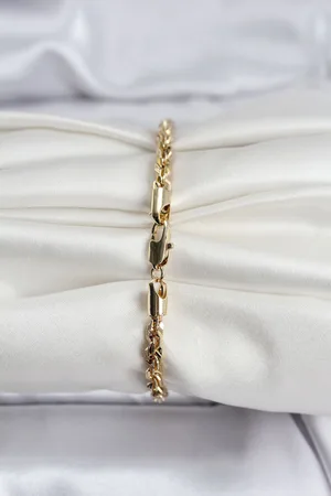 14K Gold Renk Kaplama Burgu Zincir Model CM Kadın Bileklik