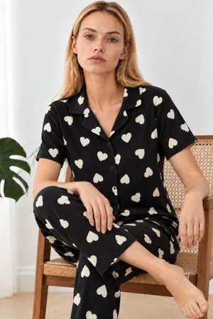 Kadın Kalpli Kısa Kollu Siyah Pijama Takımı 4825