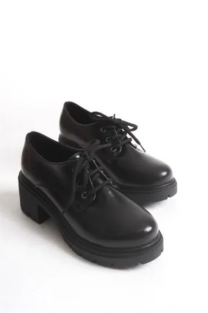 Kadın Casual Loafer Tabanlı Bağcıklı Ayakkabı Ayakkabı Kırışık Rugan Yüksek