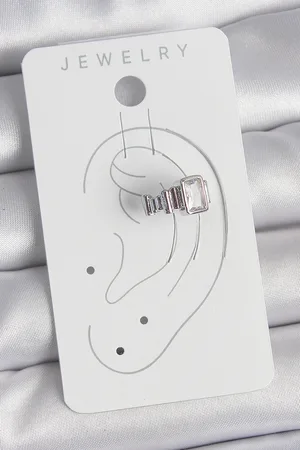 Pirinç Gümüş Renk Kare Zirkon Taşlı Kadın Kıkırdak Model Küpe