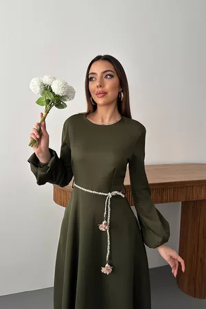 Haki Balon Kollu Kuşaklı Elbise