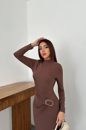 Kahverengi Beli Tokalı Elbise