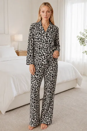 Kadın Desenli Relaxed Leopar Pijama Takımı 4665