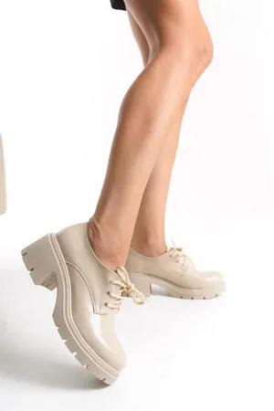 Kadın Casual Loafer Tabanlı Bağcıklı Ayakkabı Ayakkabı Kırışık Rugan Davet Yüksek