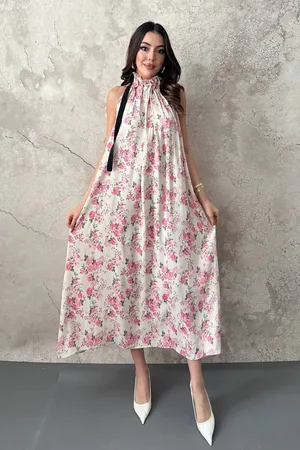 Pembe Çiçek Desenli Elbise