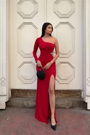 Simli Kollu Drapeli Kumaş Yaka Elbise Asimetrik Tek