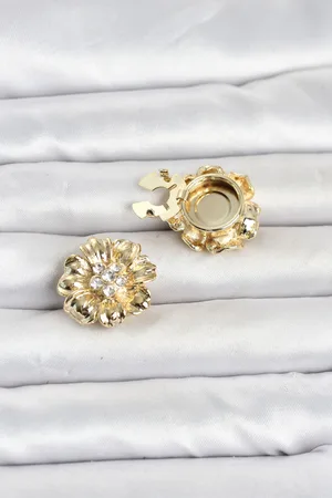 Çiçek Model Zirkon Taşlı Düğme veya Manşet Broşu