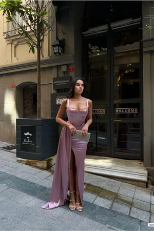 Saten Abiye Maxi Kumaş Yaka Yırtmaçlı Elbise Kalp
