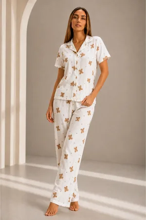 Kadın Kısa Kol Rahat Kalıp Şık Kırık Beyaz Pijama Takımı