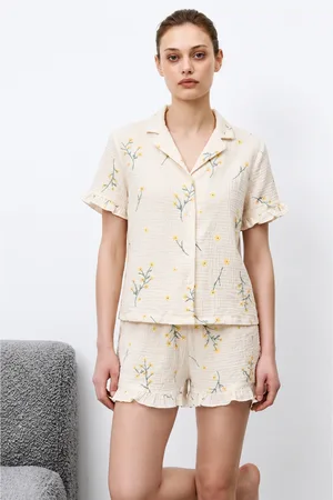 Kadın Premium Fırfırlı Çok Renkli Pijama Takımı