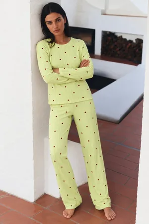 Kadın Desenli Uzun Kollu Rahat Yeşil Pijama Takımı