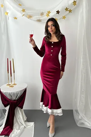 Bordo Alt Eteği Volanlı Kadife Elbise