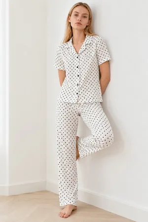 Kadın Relax Fit Puantiyeli Beyaz Pijama Takımı 4857