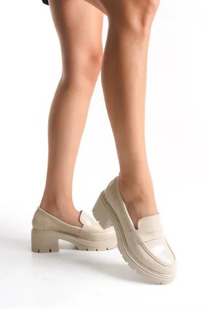 Kadın Casual Loafer Tabanlı Ofis Ayakkabı Ayakkabı Kırışık Rugan Yüksek