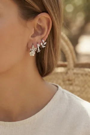 3 lü Set Çiçek Model Gümüş Renk Kadın Küpe