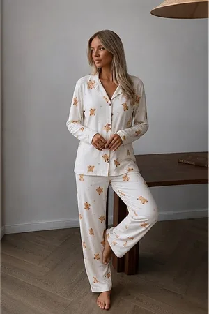 Kadın Düğmeli Uzun Uyku ve Beyaz Pijama Takımı