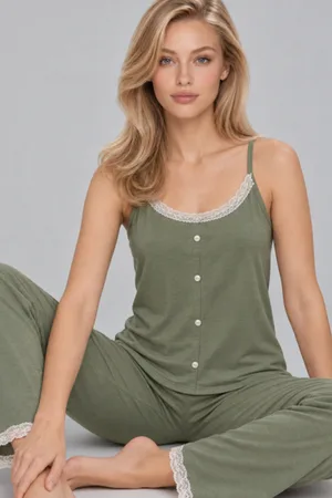 Kadın Dantelli V Yaka Yeşil Pijama Takımı 4746
