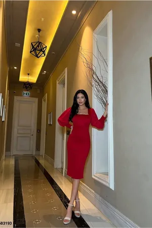 Saten Abiye Kare Kesim Kumaş Balık Yaka Elbise