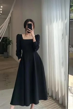 Kare Uzun Yaka Midi Elbise Kollu