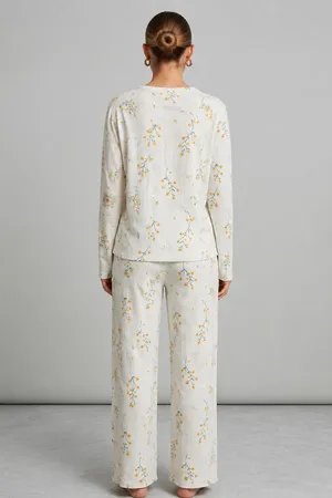 Kadın Desenli Uzun Kollu Ekru Pijama Takımı 4722