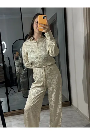 Kadın Ekru Saten Jakarlı Bol Paça Pantolon Gömlek İkili Takım