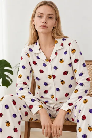 Kadın Uğur Böcekli Gömlek Yaka Beyaz Pijama Takımı 4827