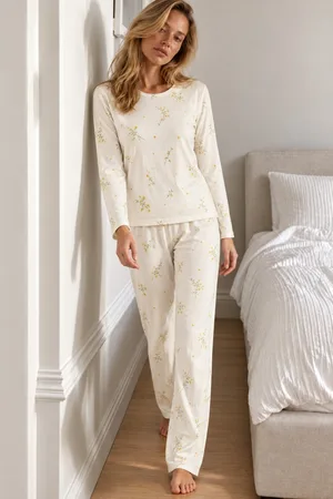 Kadın Şık Uzun Kollu Ekru Pijama Takımı