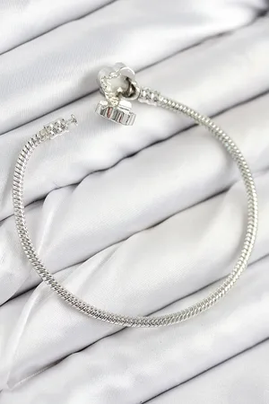 Pirinç Charm Zirkon Taşlı Yonca Model Gümüş Renk Kadın Bileklik