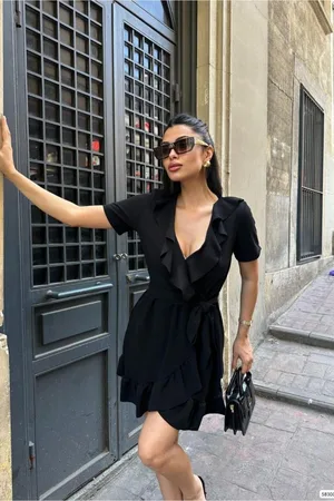 Krep Kumaş Kuşaklı Midi Yaka Elbise V