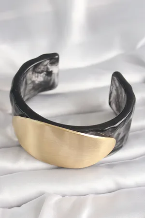 Siyah Mermer Desen Akrilik Plastik Gold Oval Plaka Model Vintage Kadın Bilezik