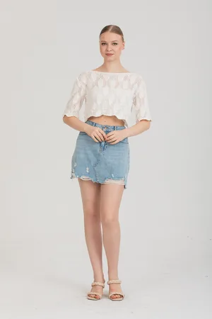 Zarif Ajurlu Dokulu Beyaz Crop Triko Bluz – Standart Beden - Beyaz