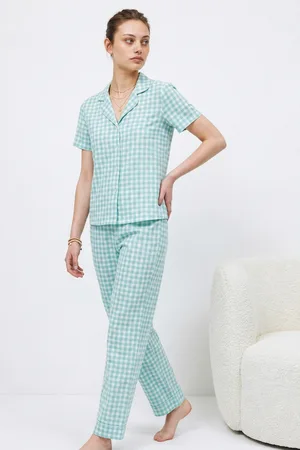V Yaka Kapama Lastik Bel Su Yeşili Pijama Takımı