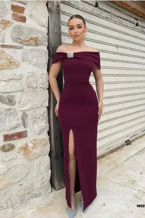 Straplez Taş Detaylı Abiye Elbise Yırtmaçlı