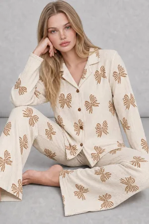 Kadın Uzun Kol Rahat Krem Pijama Takımı 4759