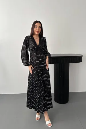 Siyah Saten Puantiyeli Dantel Detaylı Elbise - Siyah