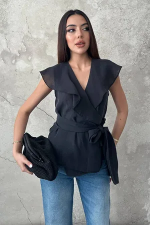 Siyah Belden Bağlamalı Bluz