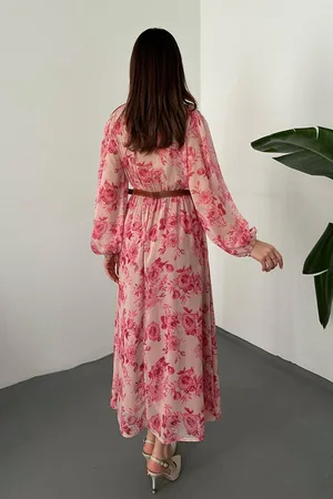 Pembe Biye Detaylı Elbise