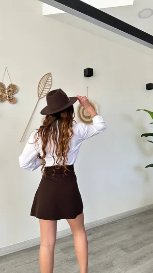 Yüksek Bel Pileli Kahverengi Şort Etek – A Kesim Mini Skort - Kahverengi