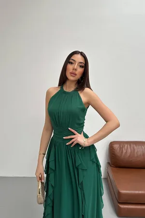 Zümrüt Önü Büzgülü Fırfırlı Elbise - Zümrüt
