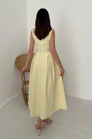 Sarı Halter Yaka Kloş Elbise - Sarı