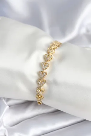 Pirinç Gold Renk Kalp Model Kadın Bileklik