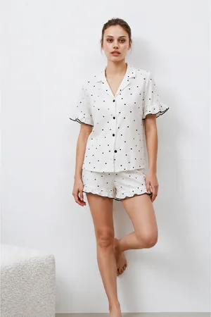 Kadın Premium Fırfırlı Beyaz Pijama Takımı