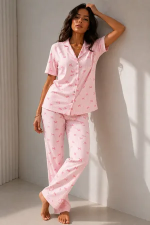 Kadın Klasik Doğal Düğme Gece Pembe Pijama Takımı