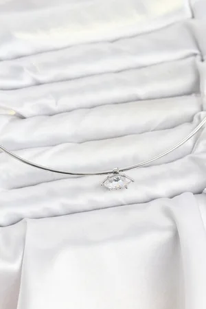 Pirinç Gümüş Renk Choker Model Zirkon Taşlı Kadın Kolye