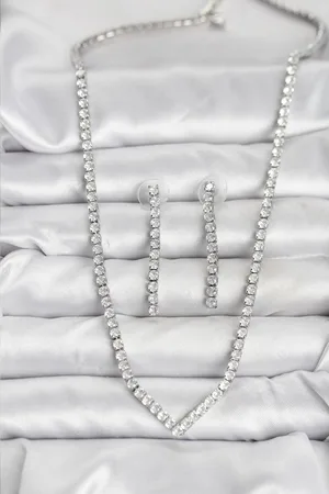 Gümüş Renk Zirkon Taşlı Kadın Kolye Küpe Seti