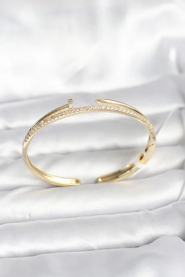 Pirinç Gold Renk Zirkon Taşlı Çivi Model Kadın Kelepçe Bileklik
